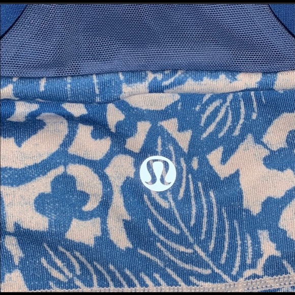 Lululemon tank top - Picture 3 of 4